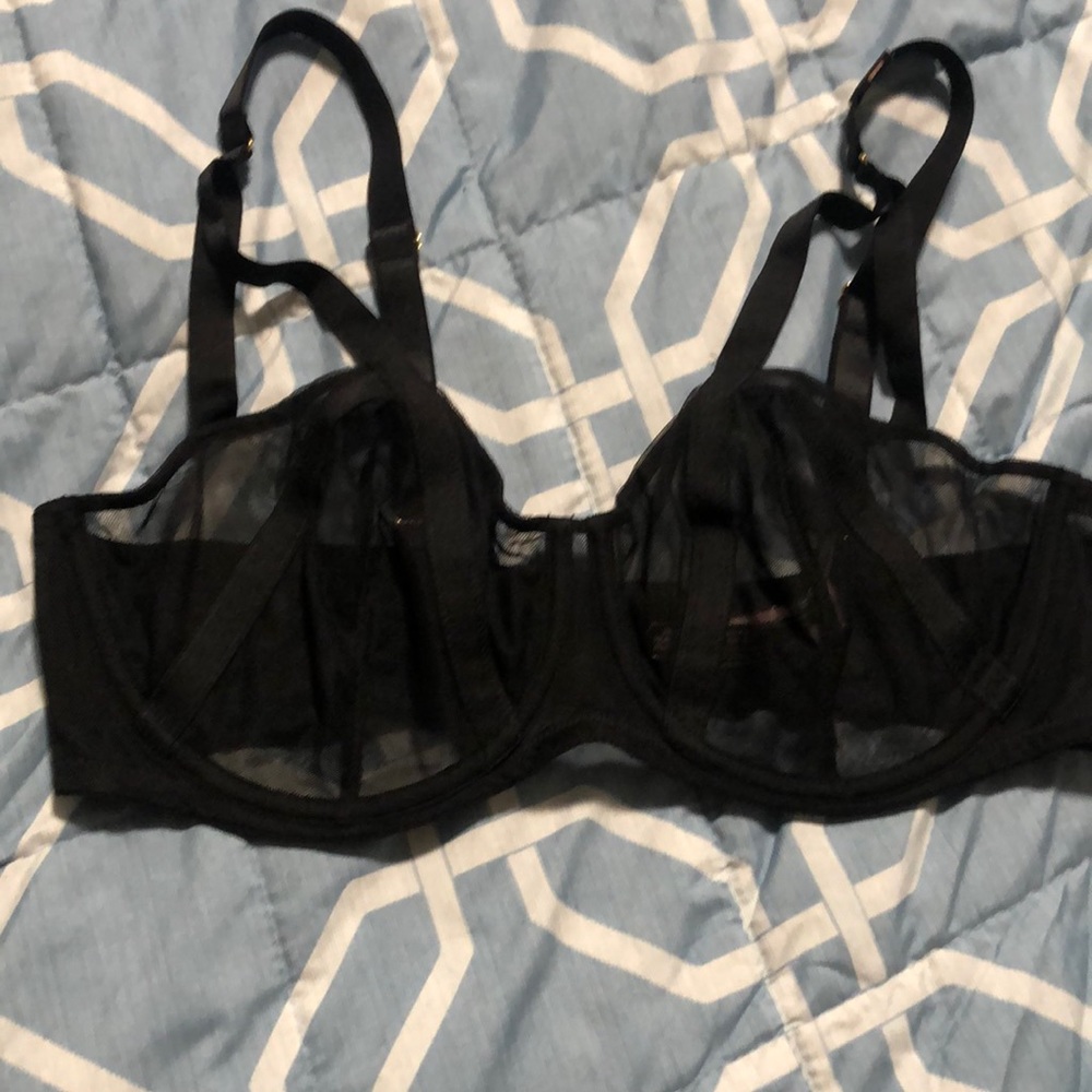 Black VS bra